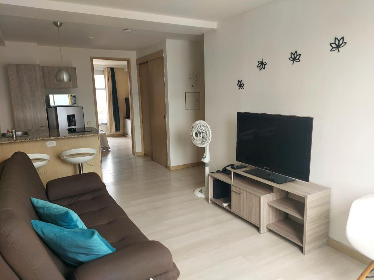 Lovely One Bedroom In Beautiful Laureles Apartamento